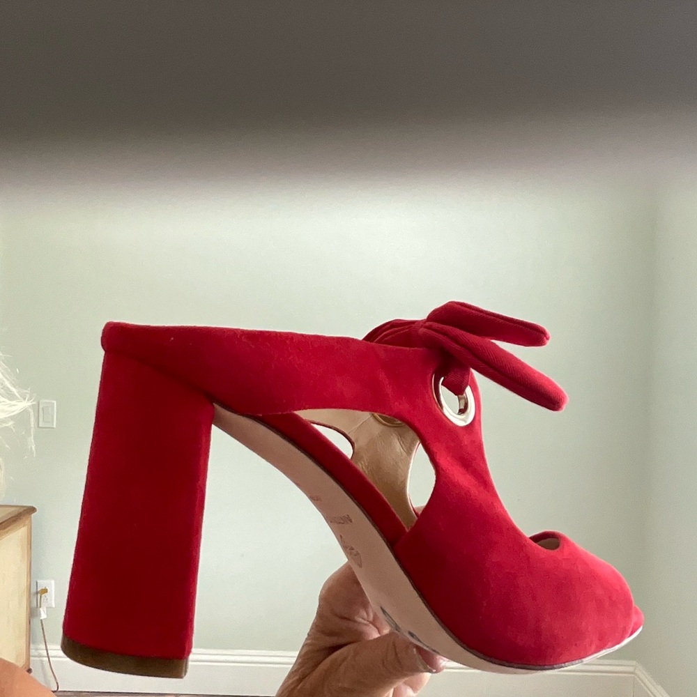 Red shoes size 7.5  NWT